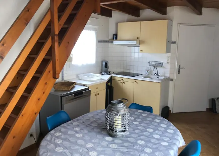 A 150m De La Nyaraló *