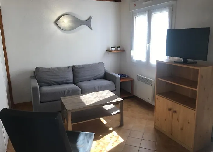 A 150m De La Nyaraló